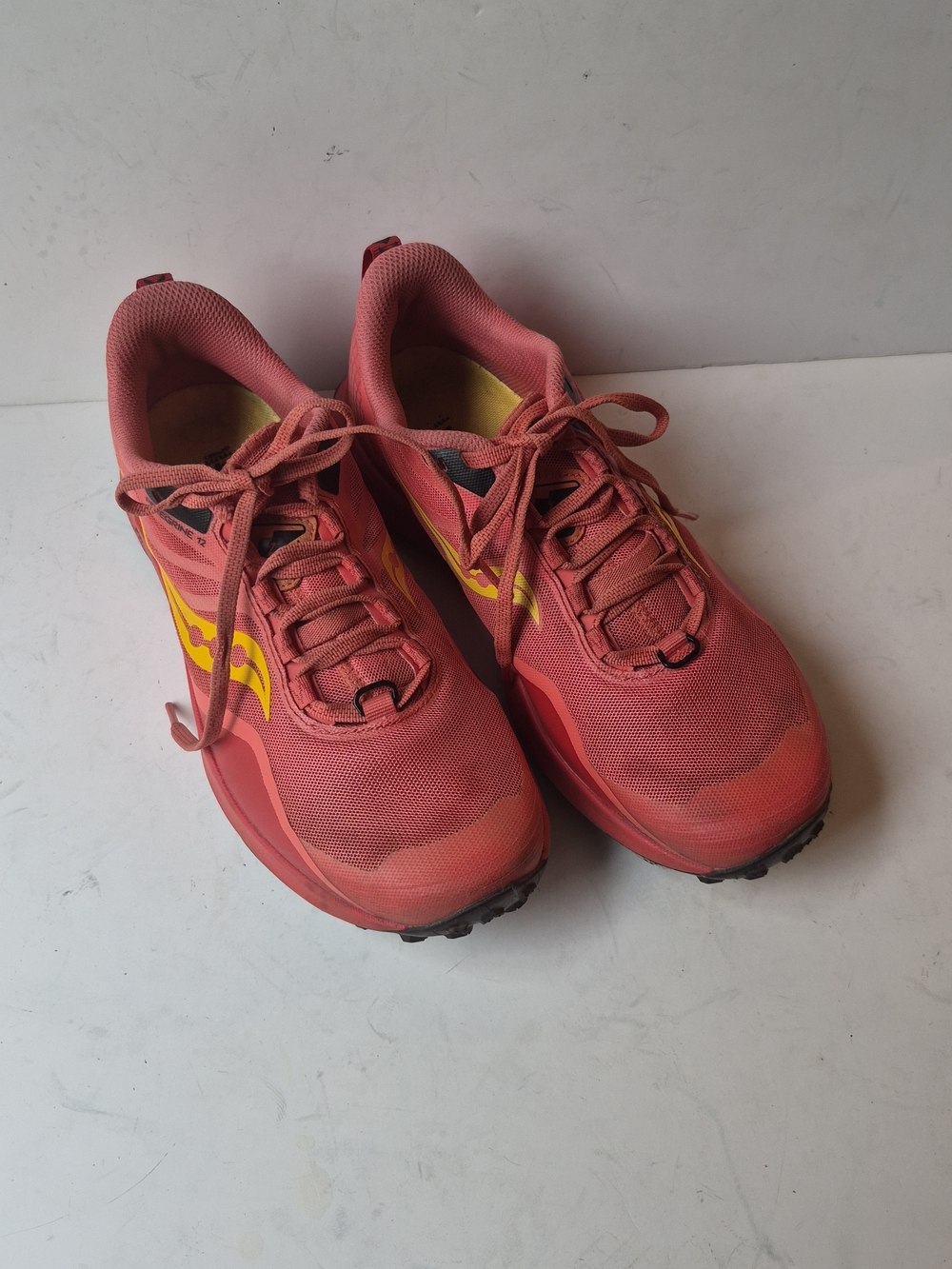 Saucony Women's Coral-Pink Running Sneakers with Yellow Accent